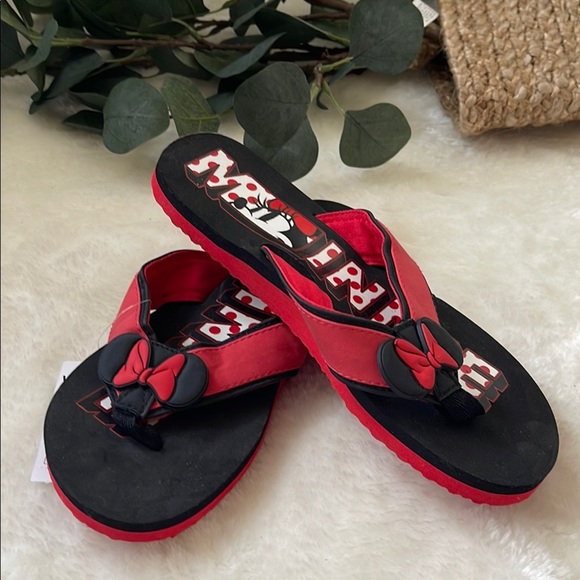 Minnie Mouse Red and Black Flip Flops with Bow - Picture 1 of 5